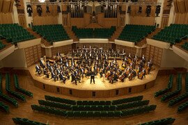 全港最大型戶外交響音樂會－太古「港樂‧星夜‧交響曲」
將於11月9日再度舉行
指揮蘇柏軒帶領港樂首次於全新地點－中環新海濱 演出