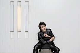 Lang Lang and Jaap van Zweden with the HK Phil
for 2 nights on 2 different concertos (Mozart and Tchaikovsky)
(18 & 19 December 2014)