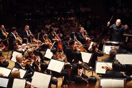 Jaap van Zweden conducts Mahler’s Mighty Third (9 & 10 December)