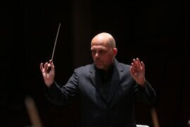 Great Conductor Jaap van Zweden conducts Schubert’s “Great” Symphony