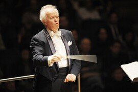 Grand return of HK Phil’s former Artistic Director and Chief Conductor Edo de Waart conducting the China premiere of John Adams’ Saxophone Concerto with its dedicatee Timothy McAllister
HK Phil&#39;s 45th: EDO DE WAART | John Adams & Brahms (14 & 15 Sep)