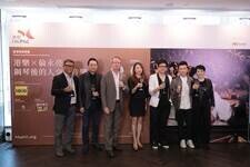 倫永亮再度與港樂攜手，以及好友陳潔靈、謝安琪和梁釗峰，
隆重呈獻「鋼琴後的人交響音樂會」（2019年1月25和26日）